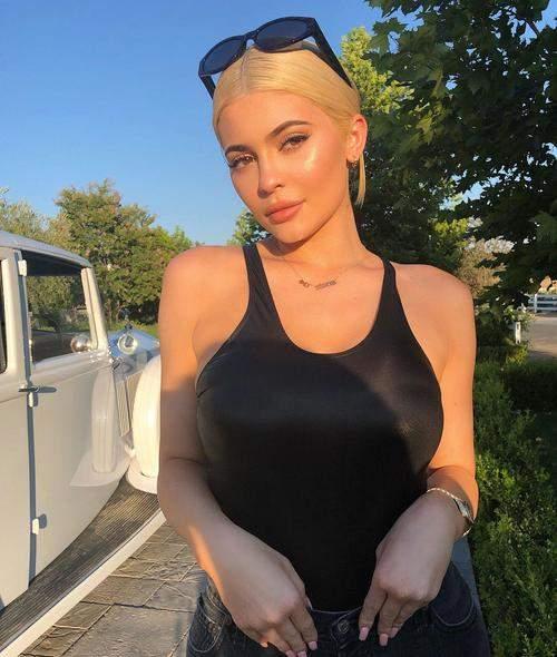 女网红爆料詹娜视频大全,揭秘网红背后的真相 第1张 女网红爆料詹娜视频大全,揭秘网红背后的真相 第1张